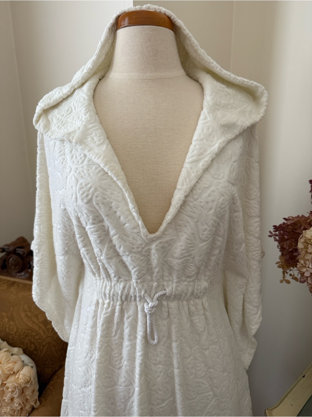 Juicy Couture White Hooded Terry Cover-Up - Picture 6 of 8